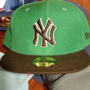 New era fitted hat